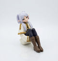 Frieren Chibi Sentada | Sousou no Frieren